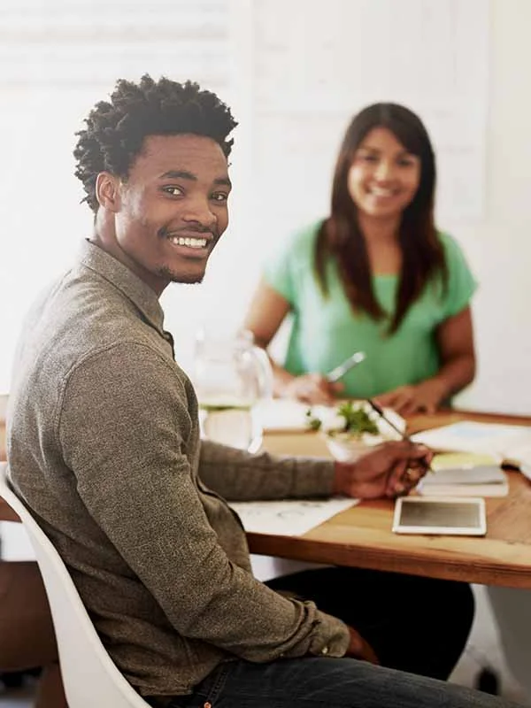 Equipe de développeurs et chargés de projets web de confiance